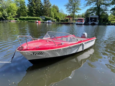 Motorboote für den Spaß